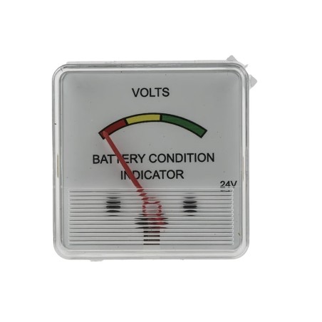 Voltmètre à aiguille et zone de couleur (vert-orange-rouge) pour indication du niveau de charge des batteries.